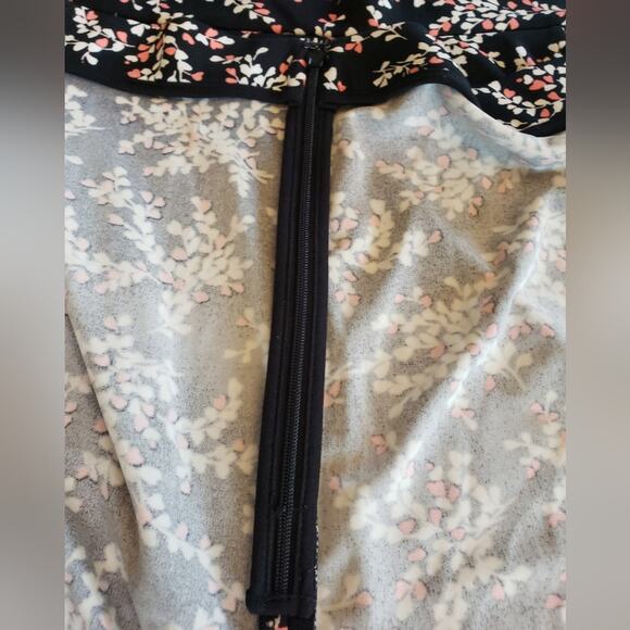 Talbot's‎ 14W midi skirt black and white - Picture 3 of 5